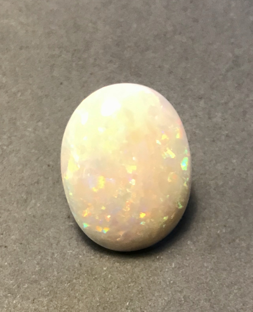 Opal Australien weiß